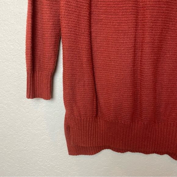 BNWT! TCEC Gretchen Off the Shoulder Ruffle Sweater in Brick Size L - Picture 2 of 8